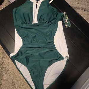 BNW Green and White Women's One Piece Swimsuit